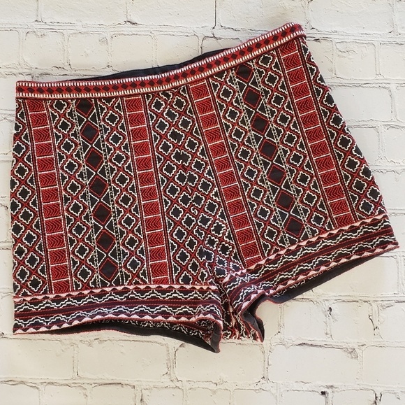 Boho Beaded & Embroidered Side Zip Shorts S - Picture 5 of 9